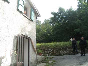 IL LUPO FA UNA SERENATA