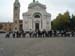 GRUPPO IN PIAZZA A PREDAPPIO